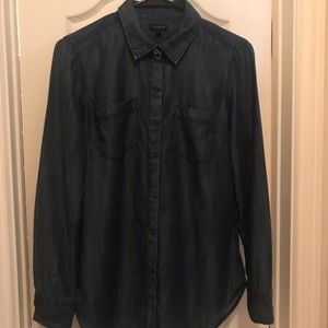 Women’s Button Down Chambray Top